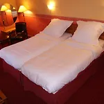 1er Consul Отель