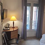 1er Consul 2*