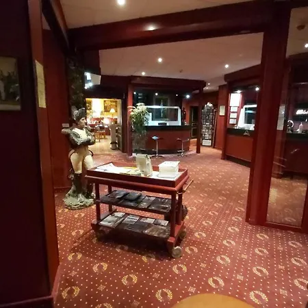 1er Consul Hotel Ruan