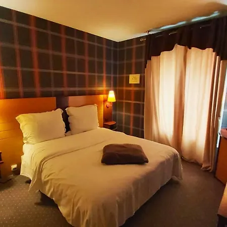 1er Consul Hotel Ruan