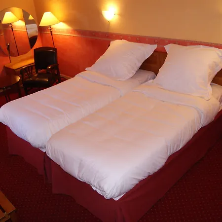 1er Consul Hotel