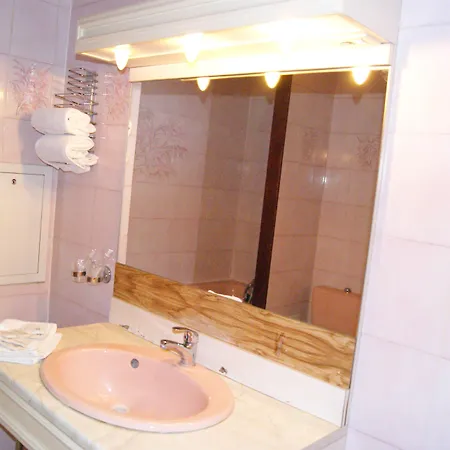 1er Consul Otel Rouen