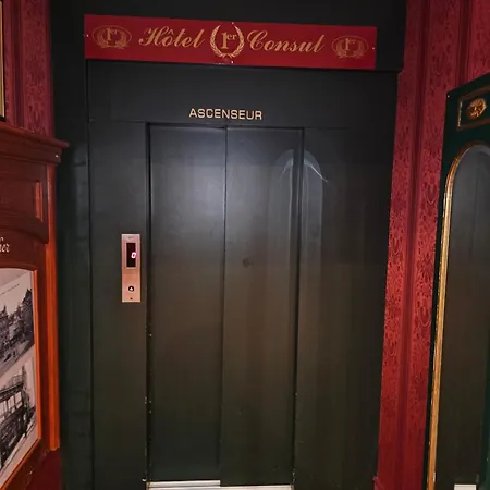 1er Consul Hotel